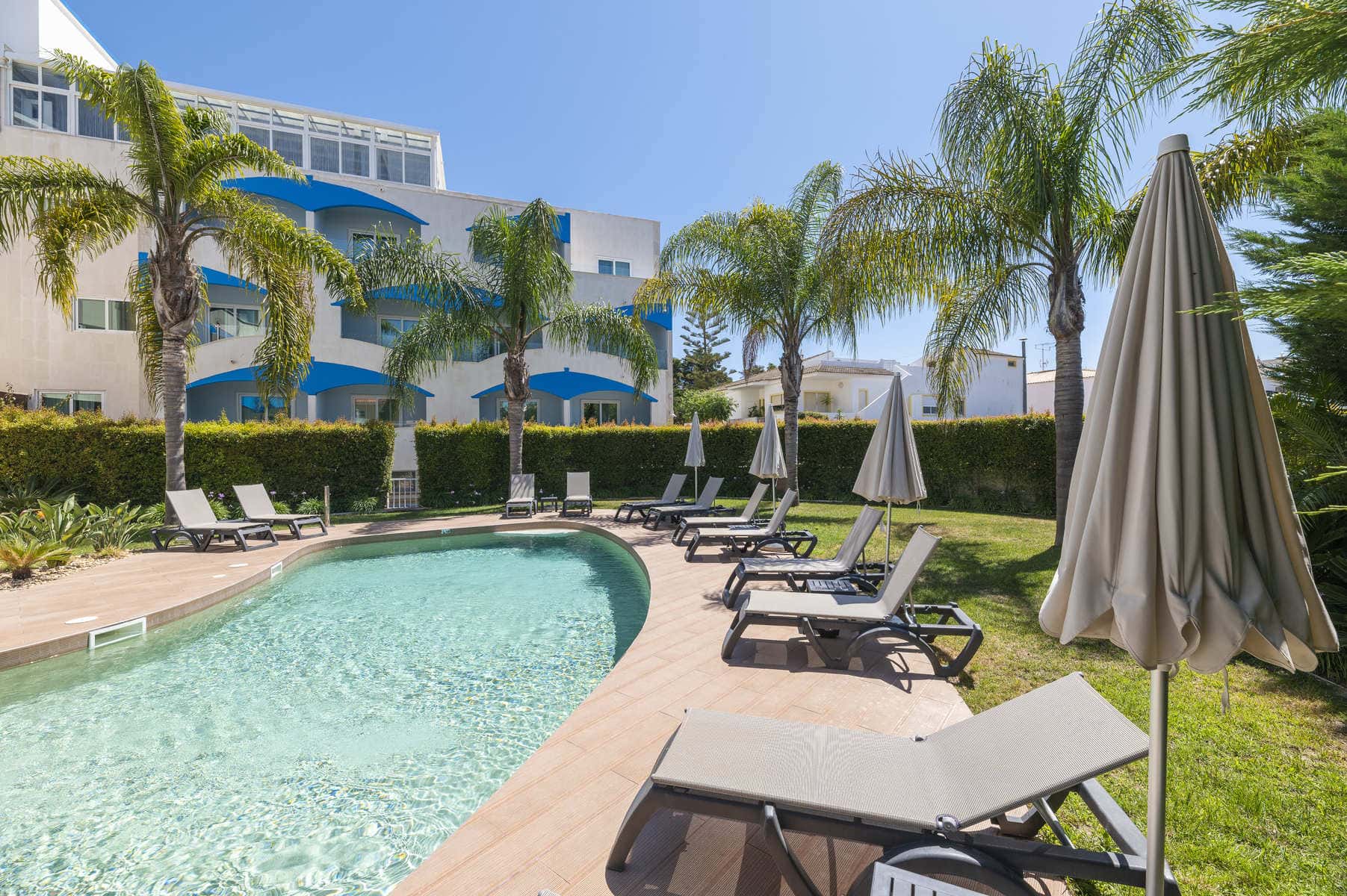 Hotel Pool